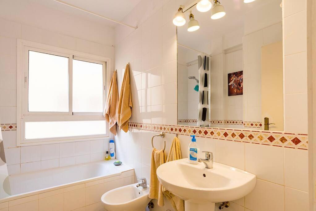 Sohocenter Apartment 2 Rooms Young People Only Málaga Exterior foto